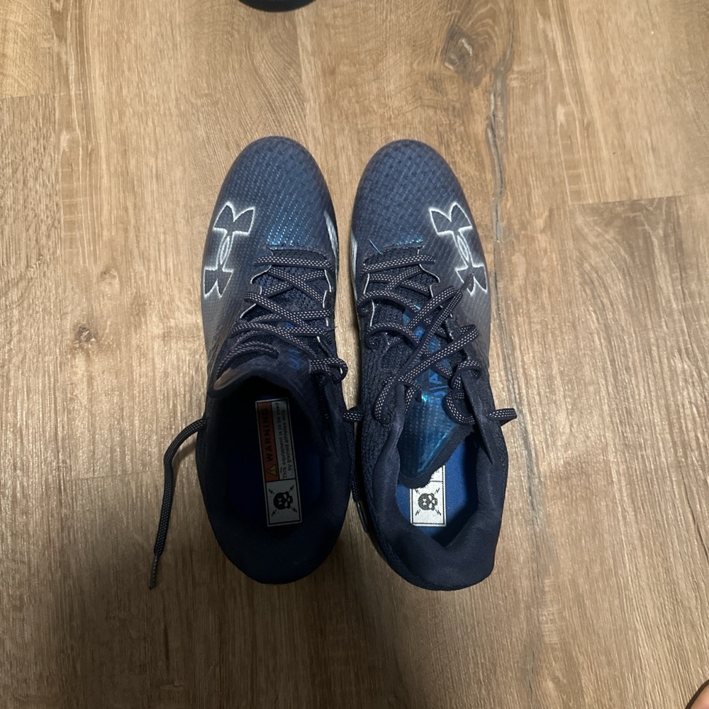 Under armor cleats size 10 color blue